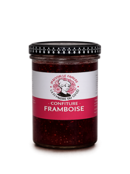 Hausgemachte Himbeerkonfitüre aus der Bretagne im Glas, traditionell hergestellt